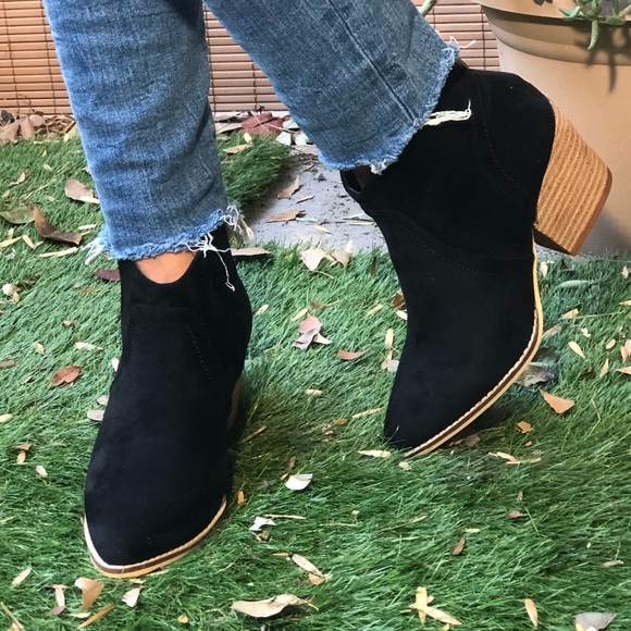 High Quality Vegan Suede Western Boots - Picture 6 of 8